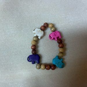 Colorful stretchy elephant beaded bracelet